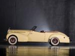 Packard 120 convertible Victoria by Darrin 1939 года